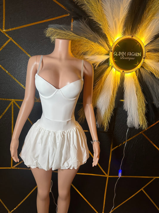 “Baddie bubble skirt” white